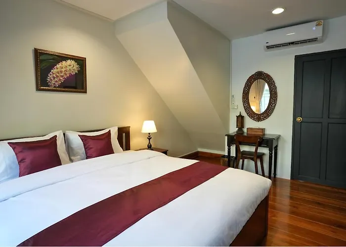 Nivas Wanit 3br 1sfb Yaowarat Mrt Entirehome 85sqm Villa Bangkok