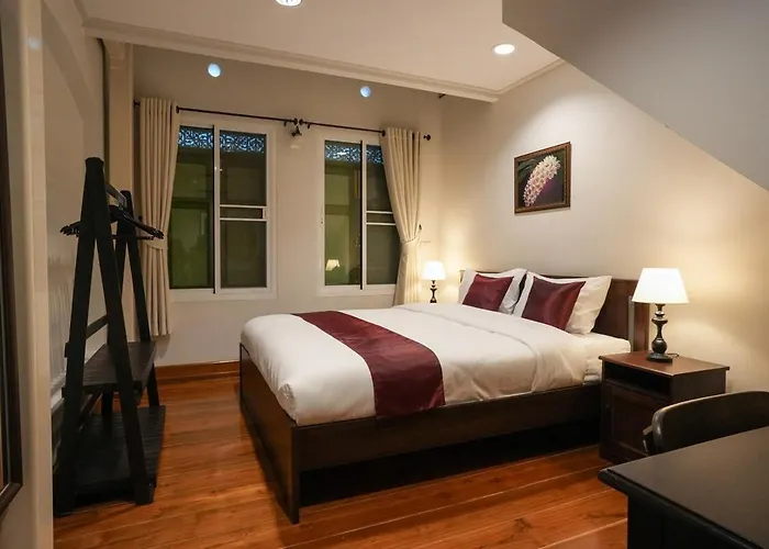 Nivas Wanit 3br 1sfb Yaowarat Mrt Entirehome 85sqm